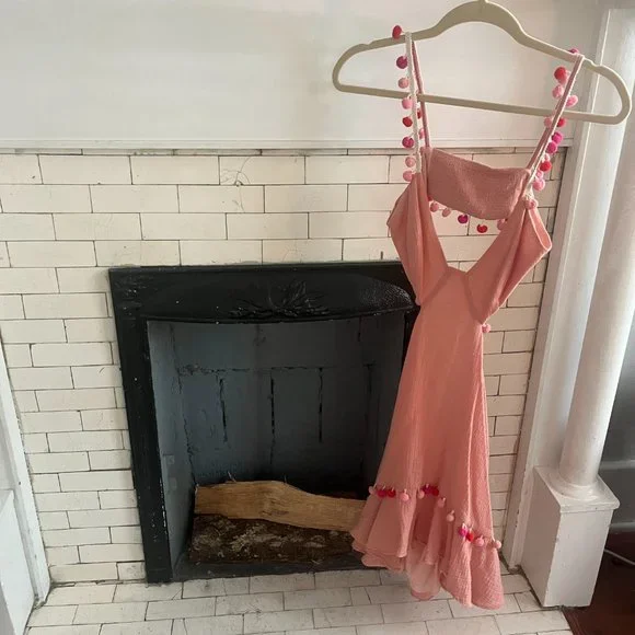 MAJORELLE Capsize Dress in Blush Size Small - Picture 5 of 6